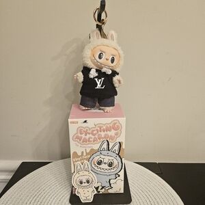 🖤 Authentic POP MART Labubu “Exciting Macaron” Series 🖤